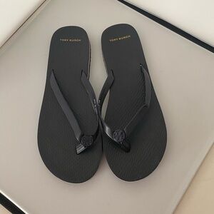 Tory Burch Navy Blue Logo Rubber Flip Flops, size 10